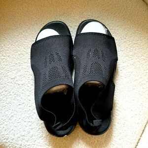 Brand New Women’s Black Mesh Sandals Size 8